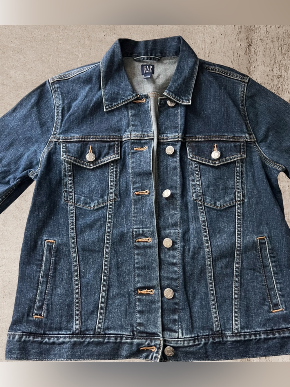GAP Women's Classic Icon Denim Trucker Jacket - Dark Indigo Wash